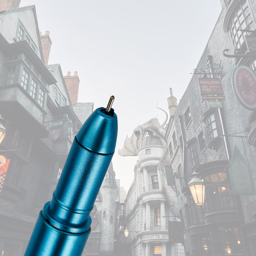 Harry Potter™ Ravenclaw Feather Pen